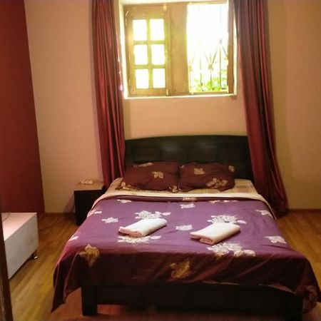 Your Hostel Tbilisi Bagian luar foto